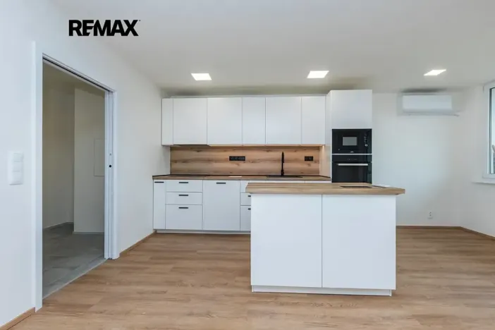 Prodej bytu 3+kk, Praha - Žižkov, Květinková, 70 m2