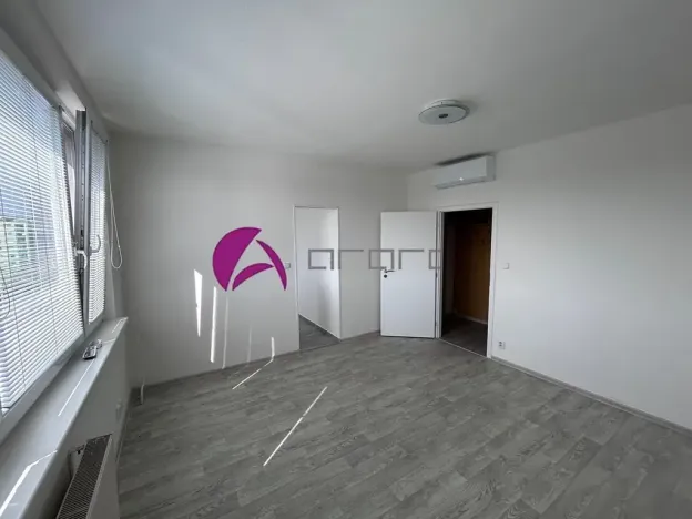 Pronájem bytu 2+1, Olomouc, Stiborova, 45 m2