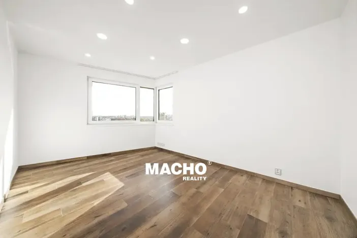 Pronájem bytu 2+1, Praha - Vršovice, Na křivce, 68 m2
