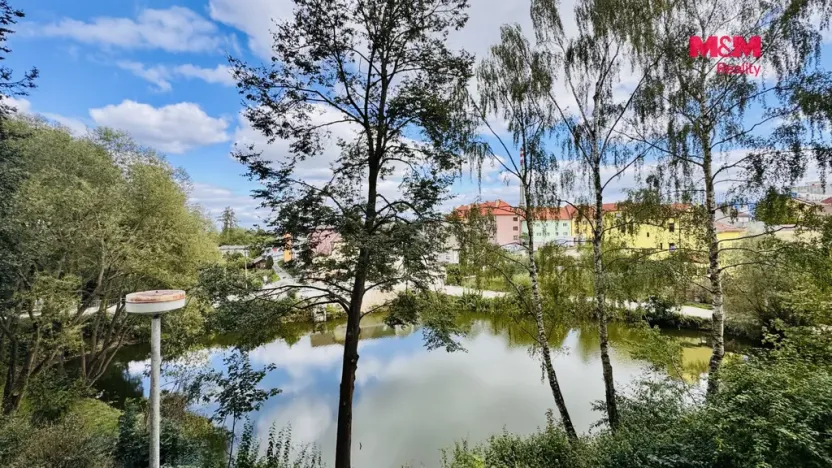Prodej bytu 2+kk, Velešín, Sídliště, 42 m2