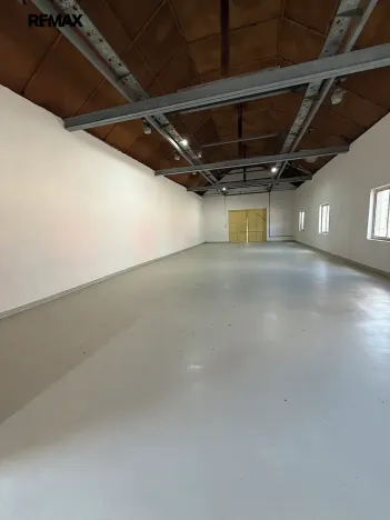 Pronájem skladu, Veleň, K Cihelně, 1 m2