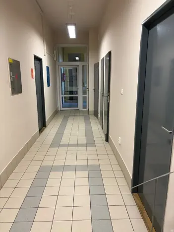 Pronájem kanceláře, Praha - Vysočany, Sokolovská, 34 m2
