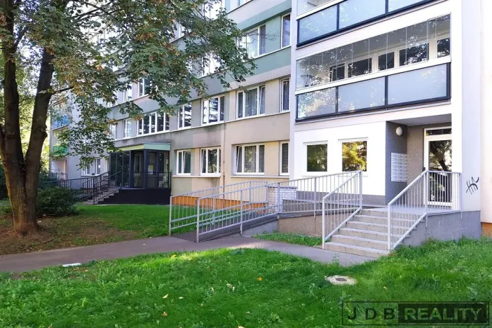 Prodej bytu 3+1, Praha - Prosek, Bílinská, 55 m2