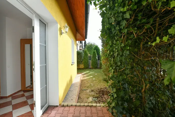Pronájem rodinného domu, Praha - Štěrboholy, K valu, 220 m2