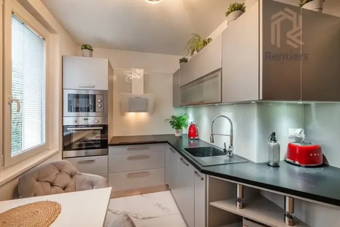 Prodej bytu 4+1, Mariánské Lázně, Na Třešňovce, 80 m2