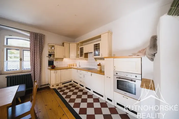 Prodej rodinného domu, Velenka, 414 m2