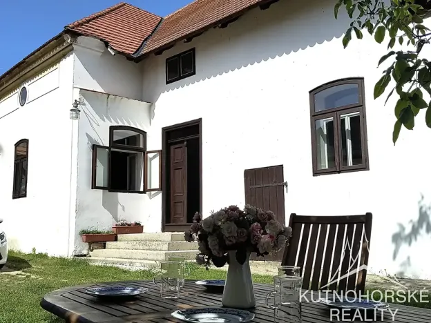 Prodej rodinného domu, Velenka, 414 m2
