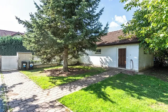 Prodej rodinného domu, Dolní Břežany, 270 m2