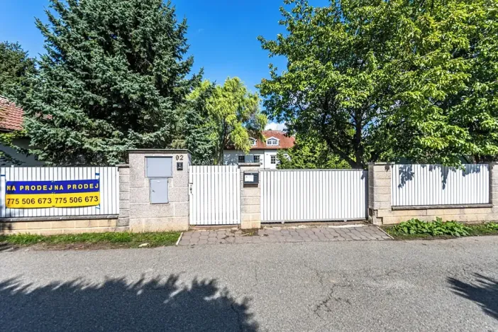 Prodej rodinného domu, Dolní Břežany, 270 m2