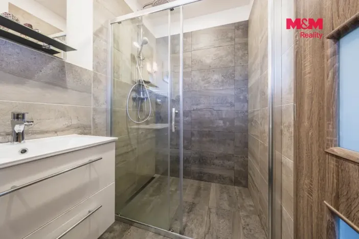 Prodej rodinného domu, Mukařov - Žernovka, K Památníku, 107 m2