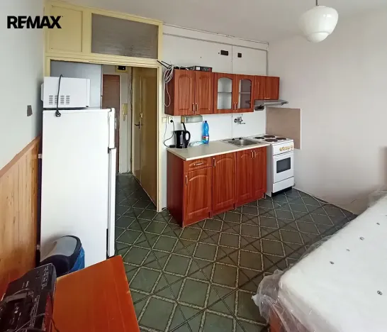 Pronájem bytu 1+kk, Lubná, 17 m2