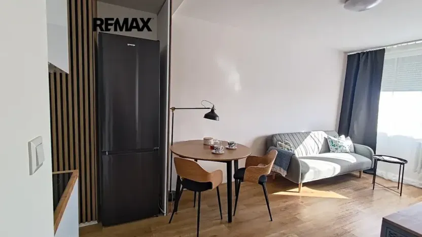 Pronájem bytu 2+kk, Praha - Kamýk, Pšenčíkova, 43 m2