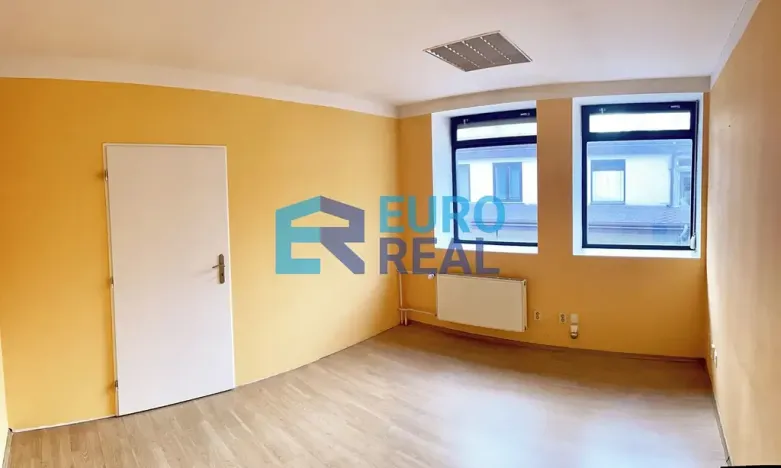 Pronájem kanceláře, Praha - Vinohrady, Máchova, 25 m2