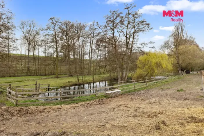 Prodej zemědělské usedlosti, Jarpice, 380 m2