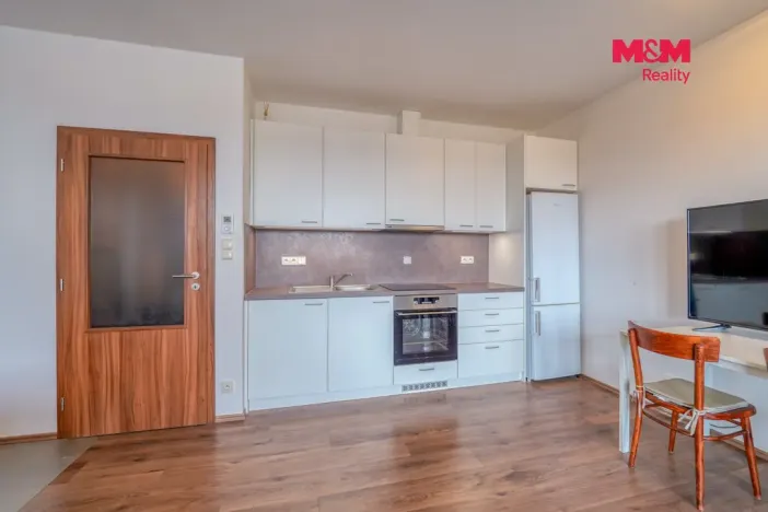 Prodej bytu 1+kk, Plzeň - Jižní Předměstí, Stehlíkova, 39 m2