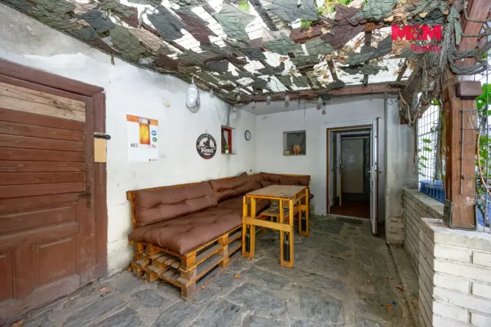 Prodej rodinného domu, Ústín, 242 m2