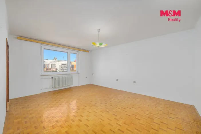Prodej rodinného domu, Chvaletice, Budovatelů, 150 m2