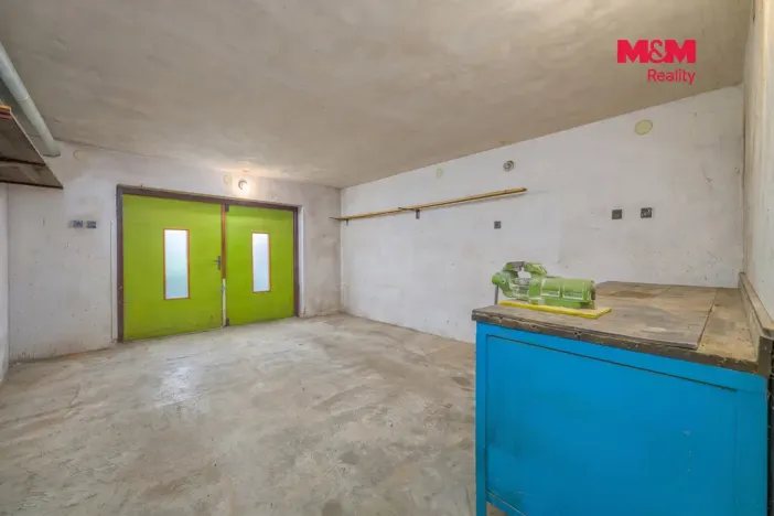 Prodej rodinného domu, Chvaletice, Budovatelů, 150 m2