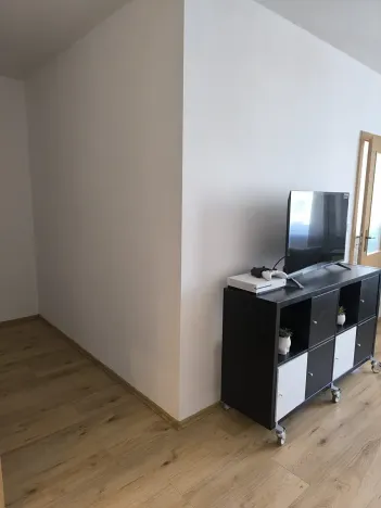 Prodej bytu 2+kk, Praha - Troja, Hnězdenská, 46 m2