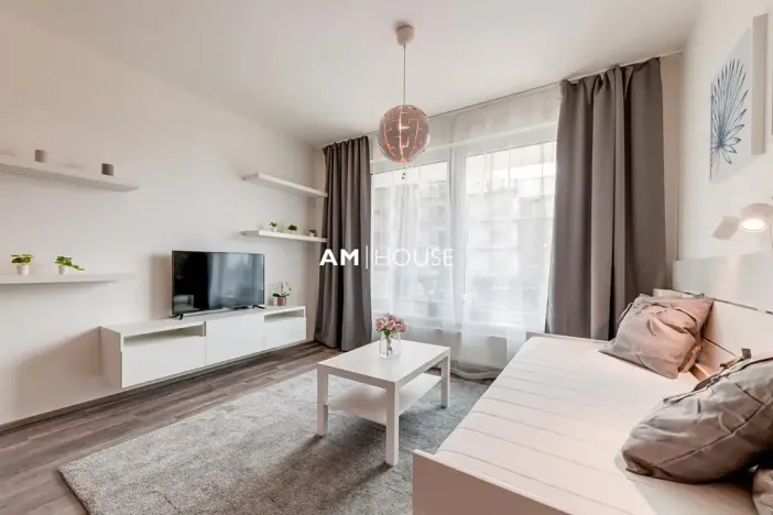 Pronájem bytu 1+kk, Praha - Vysočany, Vysočanská, 32 m2
