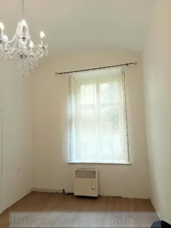 Pronájem bytu 2+kk, Praha - Vinohrady, 43 m2
