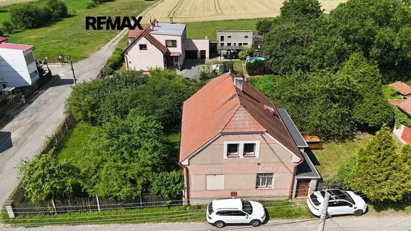 Prodej rodinného domu, Běleč, 200 m2