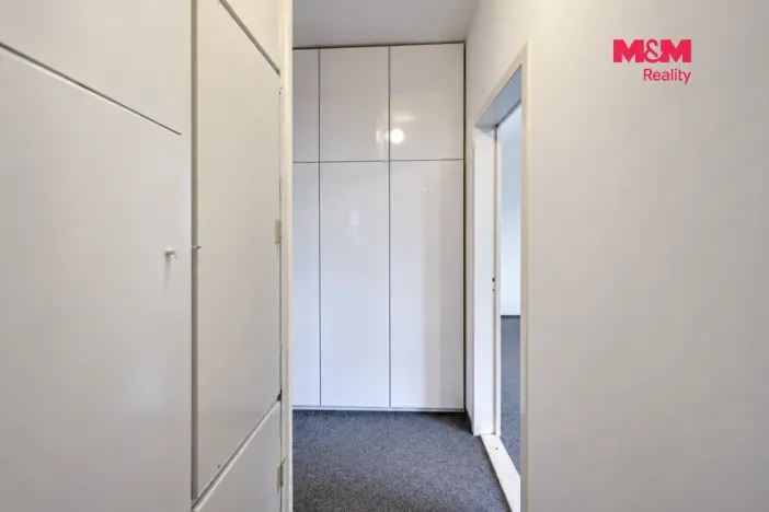 Pronájem bytu 1+1, Tanvald, U Školky, 42 m2