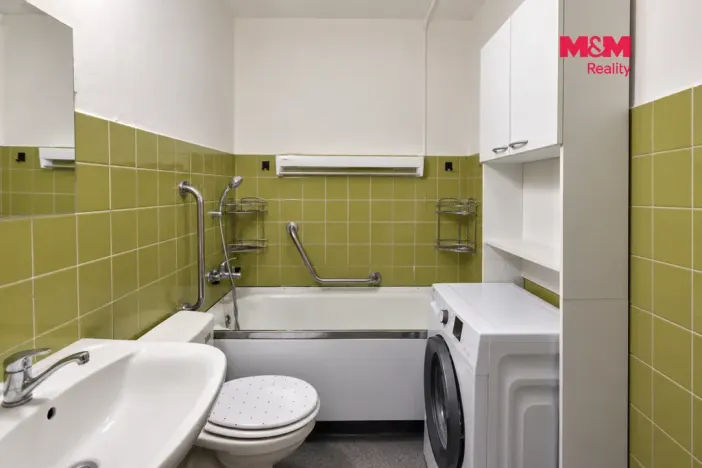 Pronájem bytu 1+1, Tanvald, U Školky, 42 m2