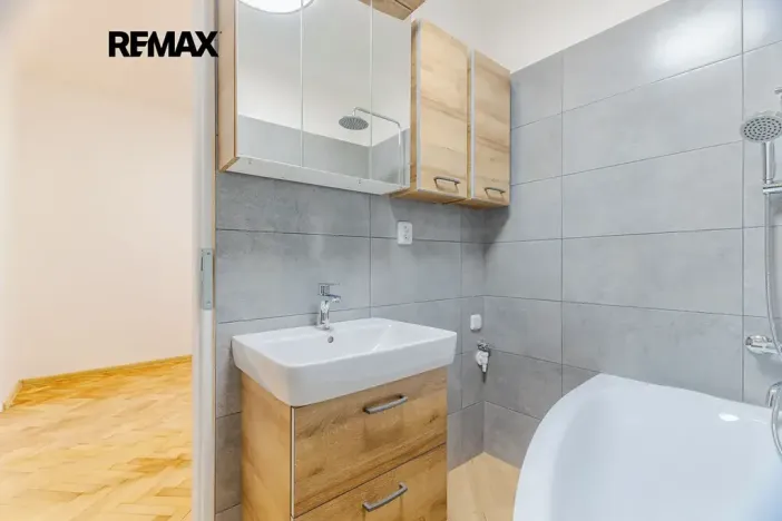 Pronájem bytu 3+kk, Praha - Vršovice, Rybalkova, 75 m2