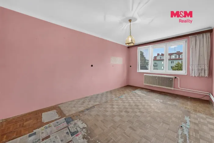 Prodej bytu 3+1, Třeboň - Třeboň II, Souběžná, 64 m2