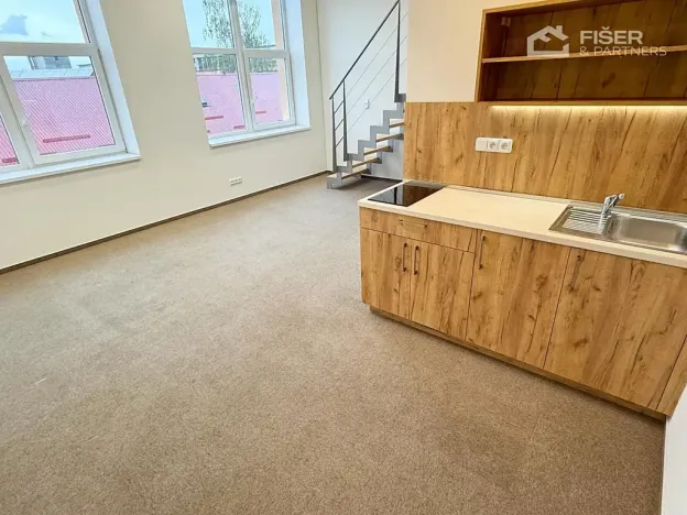 Pronájem bytu 1+kk, Valašské Meziříčí, Hemy, 46 m2