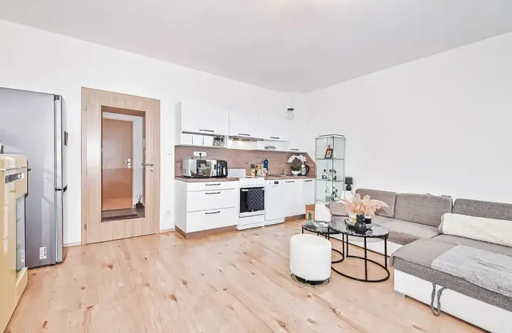 Prodej bytu 1+kk, Kladno, Jaroslava Holečka, 36 m2