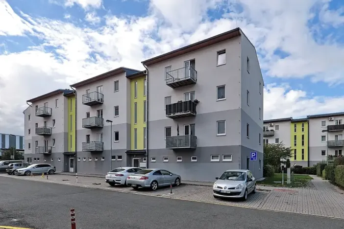 Prodej bytu 1+kk, Kladno, Generála Selnera, 34 m2