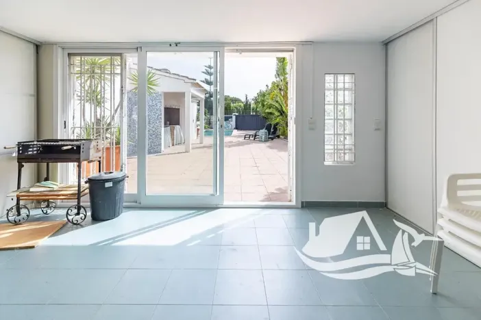 Prodej rodinného domu, Oliva, Španělsko, 150 m2