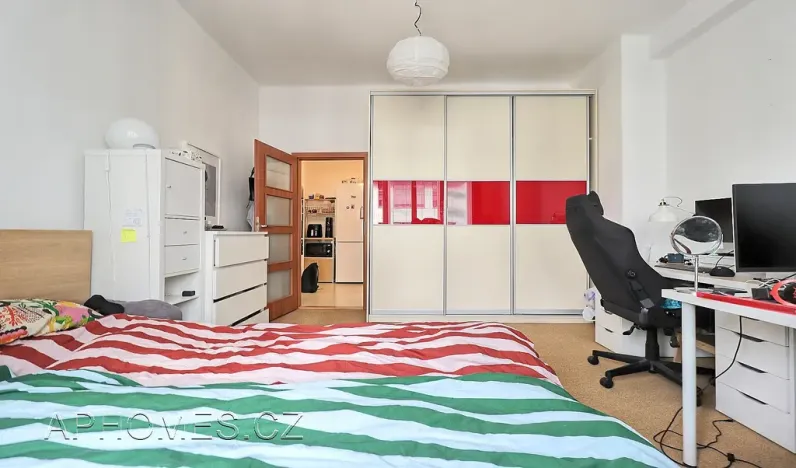 Pronájem bytu 2+kk, Praha, Sokolovská, 49 m2