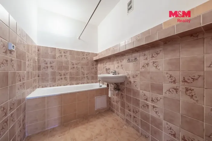 Prodej bytu 3+1, Praha - Kobylisy, Šiškova, 68 m2