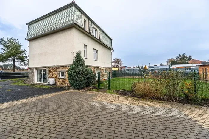 Prodej rodinného domu, Praha - Štěrboholy, Ústřední, 220 m2
