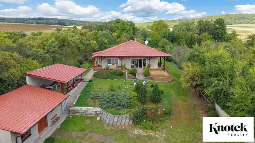Prodej rodinného domu, Hoštice, 168 m2