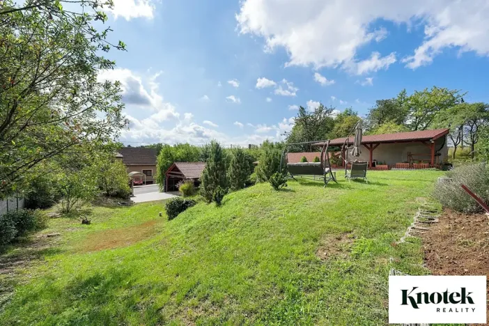 Prodej rodinného domu, Hoštice, 168 m2