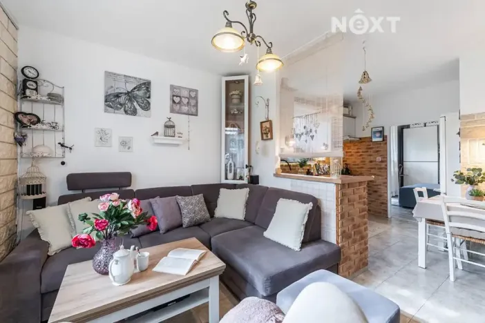 Prodej rodinného domu, Mukařov, Pod hrází, 180 m2