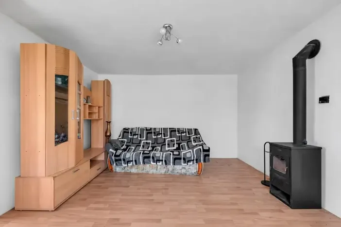 Prodej rodinného domu, Vlkov pod Oškobrhem, 82 m2
