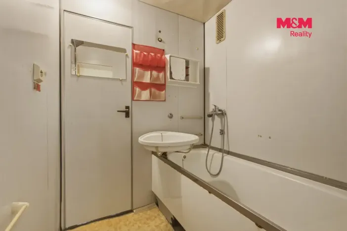 Prodej bytu 3+1, Louny, Vladimirská, 68 m2
