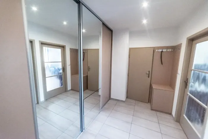 Pronájem bytu 2+kk, Praha - Smíchov, Vltavská, 63 m2