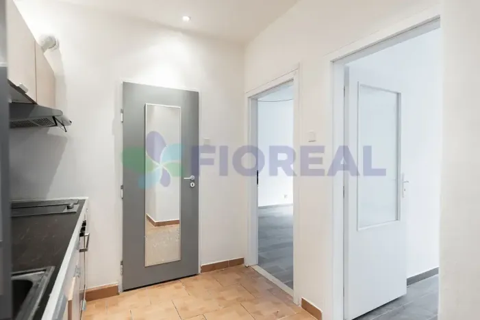 Pronájem bytu 2+1, Praha - Nusle, Nad Jezerkou, 50 m2