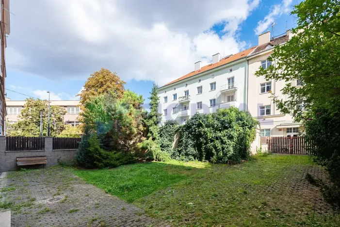 Pronájem bytu 2+1, Praha - Nusle, Nad Jezerkou, 50 m2