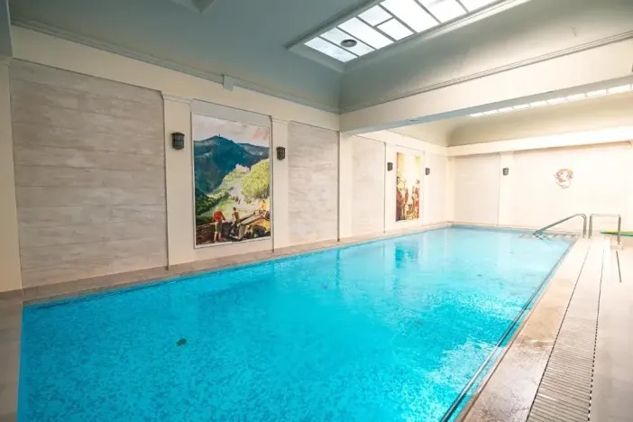 Prodej ubytování, Karlovy Vary, Zahradní, 6150 m2