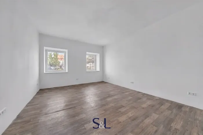 Prodej rodinného domu, Doksy, náměstí Republiky, 470 m2