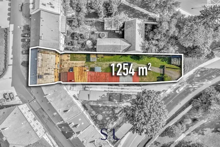 Prodej rodinného domu, Doksy, náměstí Republiky, 470 m2