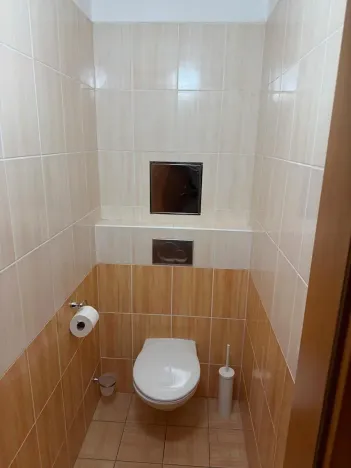 Pronájem bytu 2+kk, Praha - Holešovice, Poupětova, 52 m2