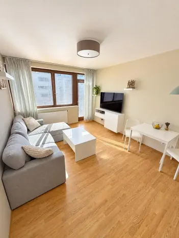 Pronájem bytu 2+kk, Praha - Holešovice, Poupětova, 52 m2